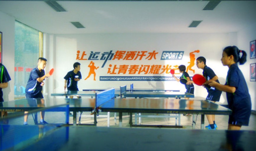 成都外国语学校学子在运动 成都外国语学校学子在运动