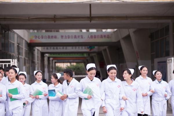 卫校招生有什么要求 卫校招生有什么要求