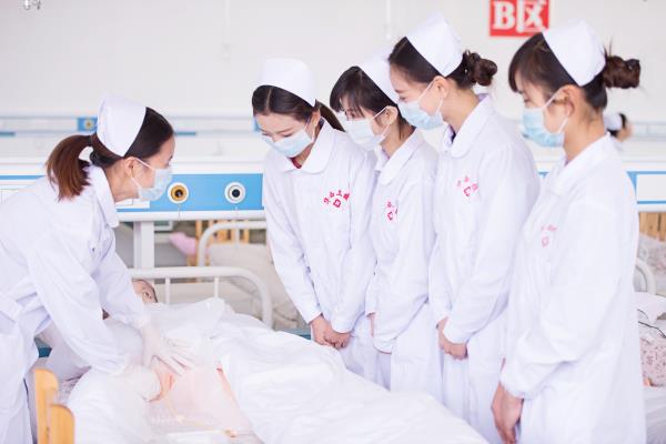 学费怎么样 学费怎么样