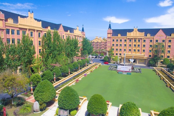 成都希望职业学校教学楼