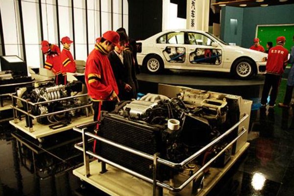 汽修职业学校实训室 汽修职业学校实训室