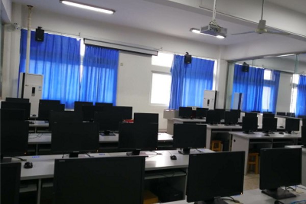 初中毕业就读职业中专好吗 初中毕业就读职业中专好吗