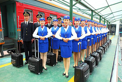 成都市华夏旅游商务学校报名须知_学校待遇好吗_中专学校分享