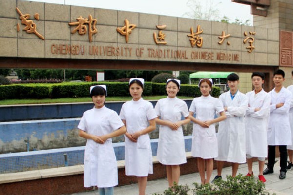 医学类专业学生风采 医学类专业学生风采