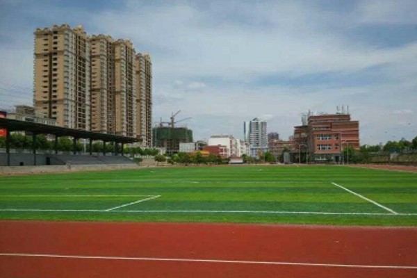 职业技术学校校园一角 职业技术学校校园一角
