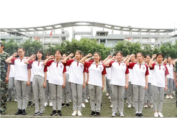 四川城市技师学院学生风采 四川城市技师学院学生风采