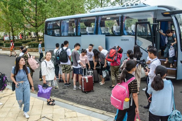 成都职业技术学校开学季 成都东星航空职业学校喜迎新生