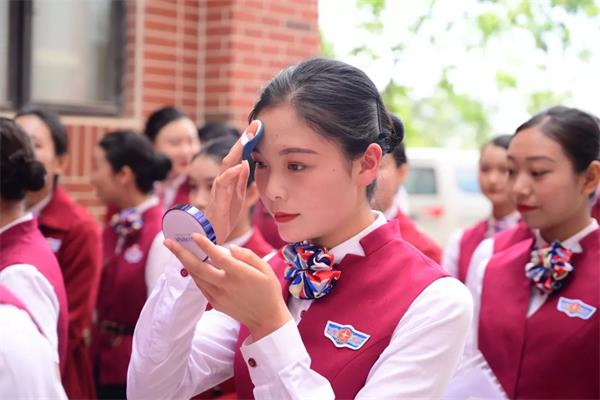 天府航空旅游职业学院 天府航空旅游职业学院