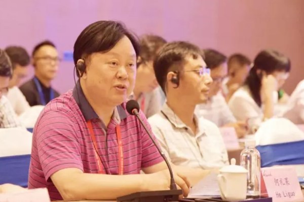 绵阳职业技术学校校长代表参加论坛会 绵阳职业技术学校校长代表参加论坛会