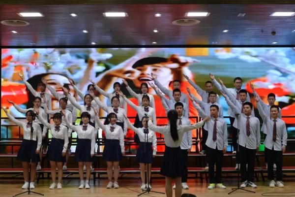 2019年四川中职院校新闻|成都青苏职业技术学校举行秋季红歌比赛