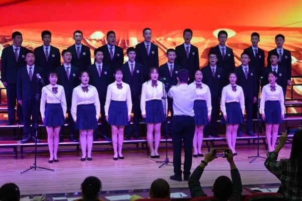 成都青苏职业技术学校学生风采