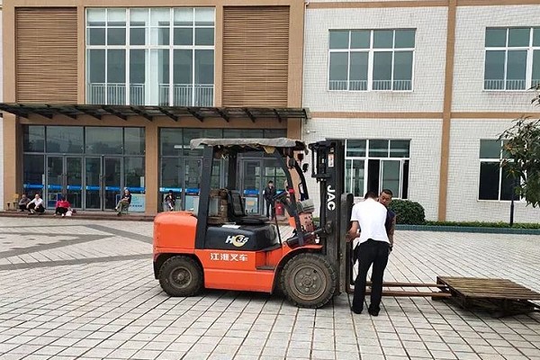【四川中职院校喜讯】2019年四川省峨眉山市职业技术学校培训不收费还有补助