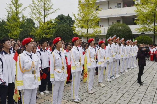 成都树德怀远中学学子风采 成都树德怀远中学学子风采