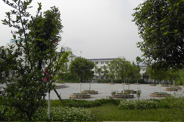 成都棠湖科学技术学校怎么样 收费标准介绍