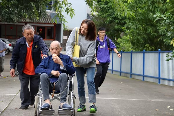 成都高中学校新闻 成都高中学校新闻