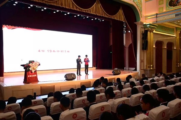 天府新区航空旅游职业学院举行2019年“快闪”颁奖典礼 天府新区航空旅游职业学院举行2019年“快闪”颁奖典礼