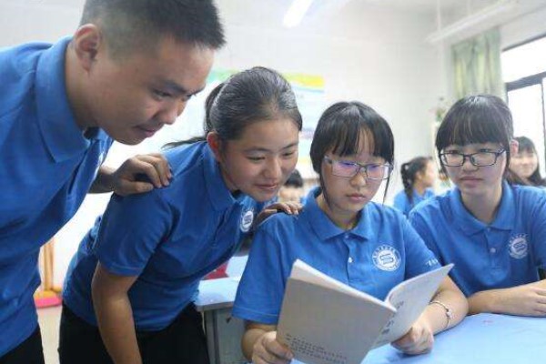 合江少岷职业技术学校学子风采 合江少岷职业技术学校学子风采