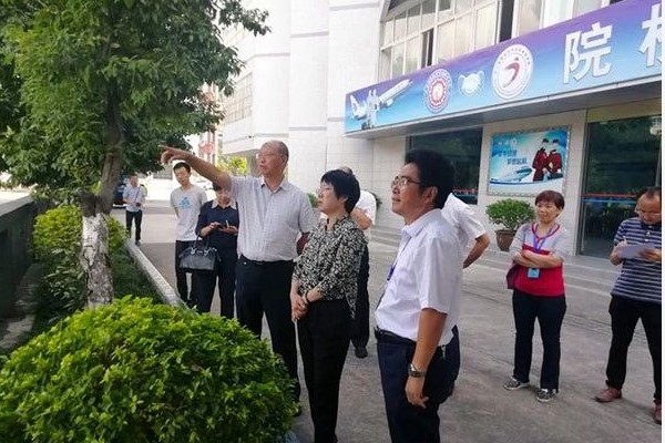 攀枝花经贸旅游学校欢迎马晓凤副市长莅临调研