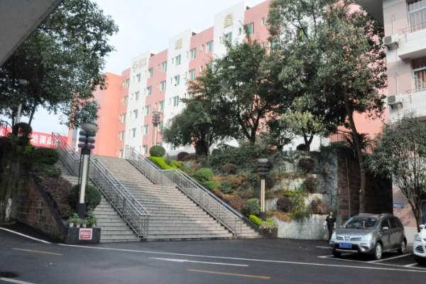 中专学校 中专学校