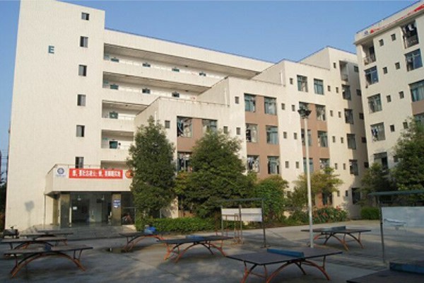 四川中专学校 四川中专学校
