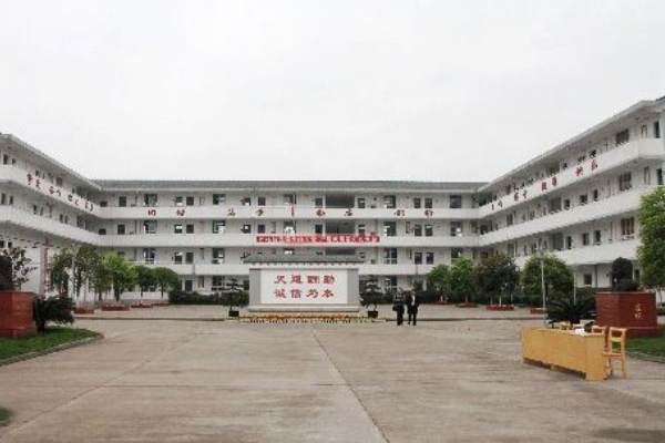 成都中专学校四川师范大学幼师学院就业情况怎么样