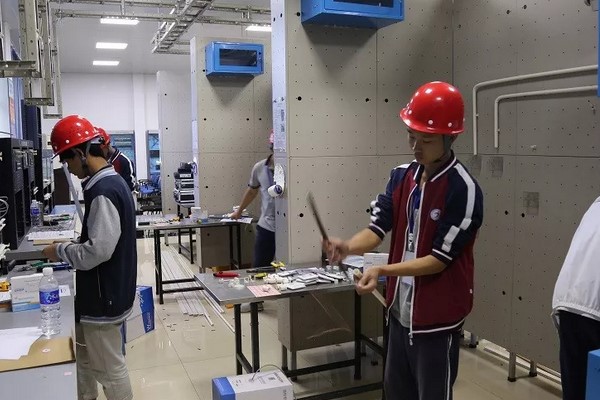 成都职业学校 成都职业学校