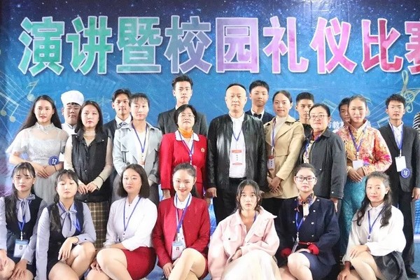 成都职业学校希望职业学校举行技能大赛