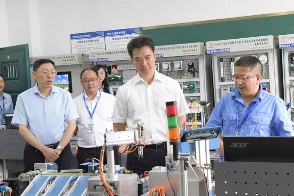 九洲技师学院 九洲技师学院