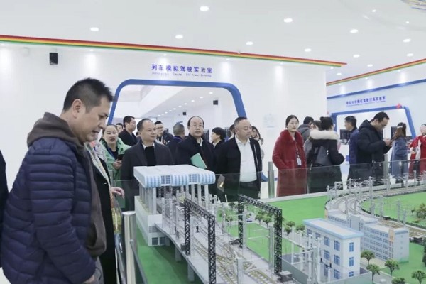 成都中专学校 成都中专学校