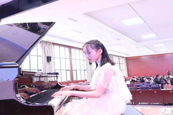 四川师范大学幼师学院