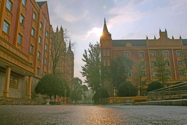 成都希望职业学校