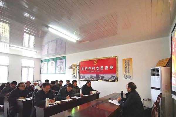 四川中职学校四川理工技师学院开展帮扶工作