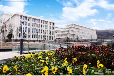 成都中职学校四川师范大学幼师学院：防止疫情蔓延确保师生安全