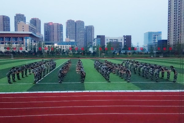 成都中专学校四川师范大学幼师学院师生观看防疫讲座
