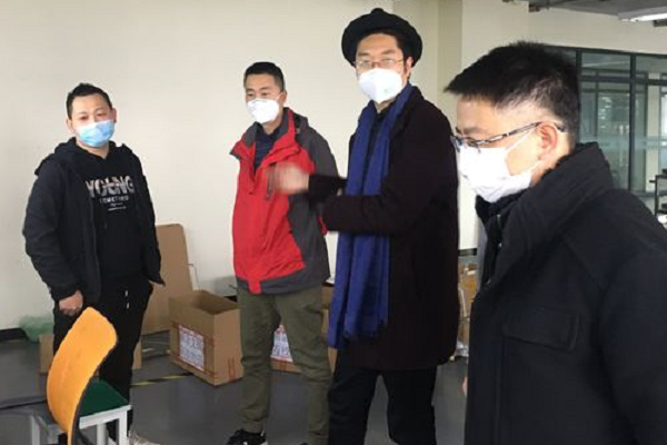 成都中专学校四川矿产机电技师学院上下同心加油干