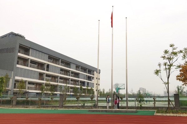 成都艺术高中学校四川现代艺术学校高三学子迎高考