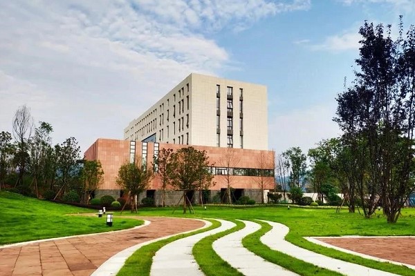 北方汽修学院 北方汽修学院