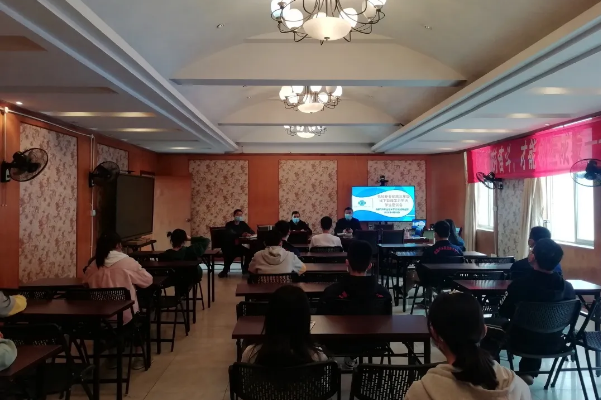成都中专学校开学|中国五冶大学举行高三学生座谈会