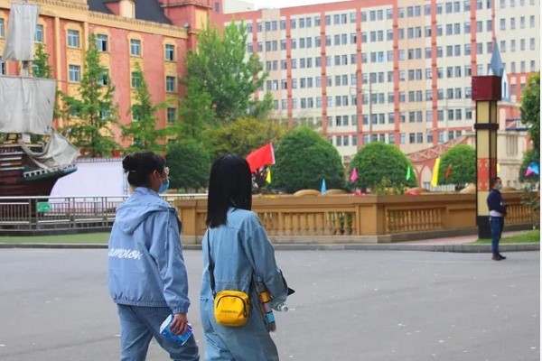 成都希望职业学校 成都希望职业学校