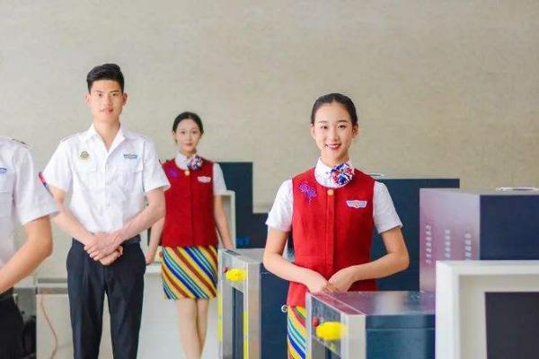 天府航空学院学生 天府航空学院学生