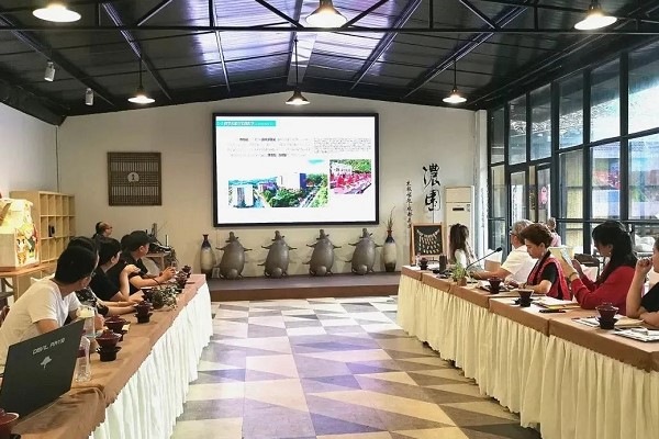 四川高职院校四川文化艺术学院前往企业洽谈合作 四川高职院校四川文化艺术学院前往企业洽谈合作