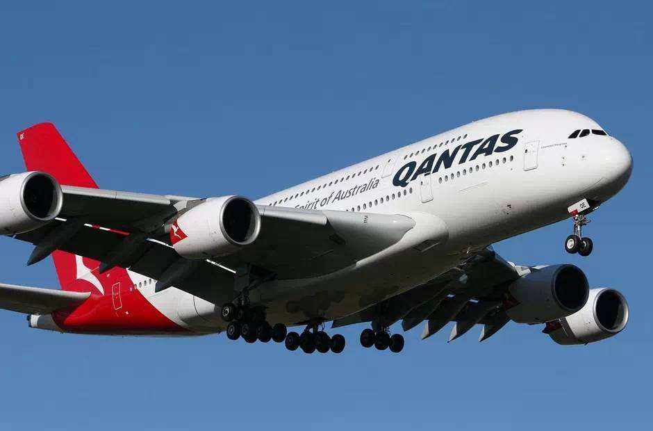 想学航空专业从事空乘的同学,这几个条件你需要知道 想学航空专业从事空乘的同学,这几个条件你需要知道