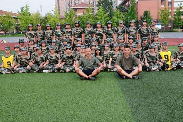 崇庆中学怎么样 崇庆中学怎么样