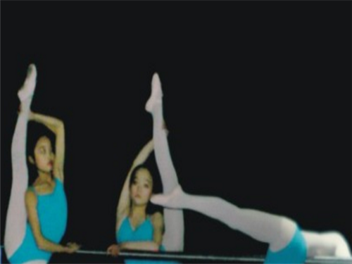 四川现代艺术学校适合女生的专业有哪些