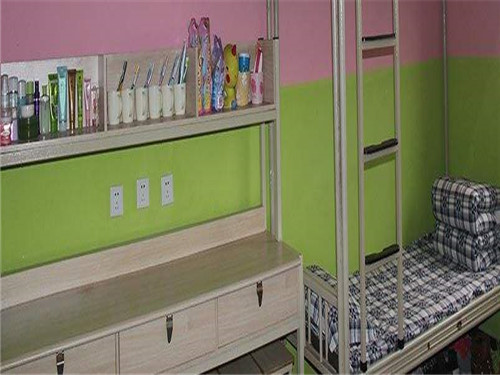 成都希望职业学校环境如何