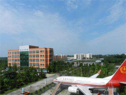 成都东星航空职业学校校园环境怎么样