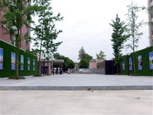 成都华商理工职业学校网址网站多少