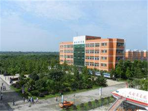 成都东星航空职业学校宿舍条件如何