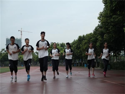 时下女生报考成都职业学校的热门专业