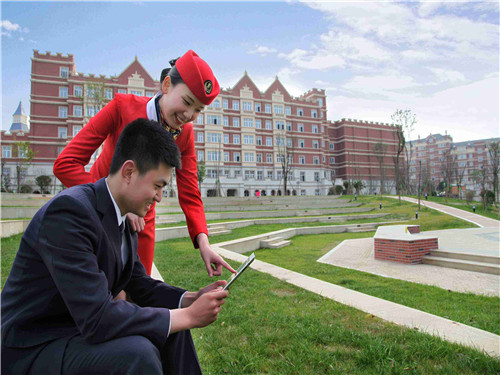 航空学校读完能做什么